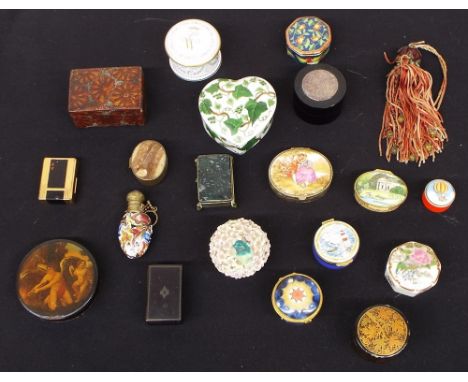 Small collection of porcelain, enamel and papier maché pill boxes of varying size and form, some with figural decoration, oth