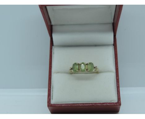 9ct Yellow Gold Peridot Trilogy Ring 