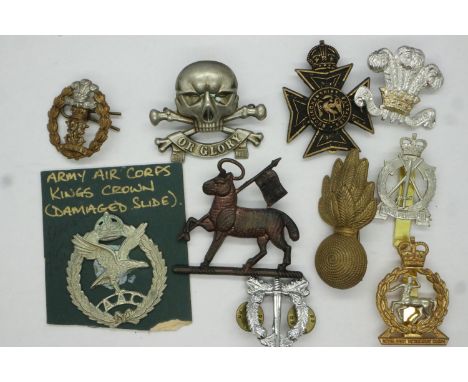 Ten mixed regimental cap / beret badges. P&amp;P Group 1 (£14+VAT for the first lot and £1+VAT for subs 