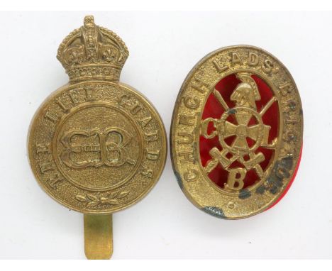 1936 cab badge of Edward VIII, The Life Guards, together with a Church Lads Brigade cap badge (2). P&amp;P Group 1 (£14+VAT f