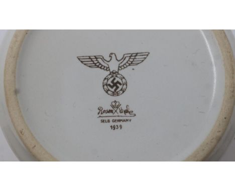 1939 dated German Army ceramic mug. P&amp;P Group 2 (£18+VAT for the first lot and £3+VAT for subsequent lots) 