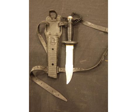 Dive Dynamic 6 inch diving knife with sheath and leg straps. P&amp;P Group 1 (£14+VAT for the first lot and £1+VAT for subseq