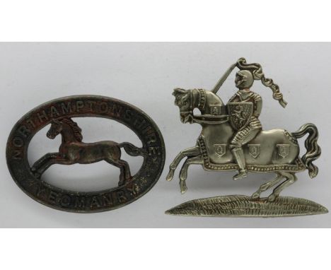 Fife and Fofar Yeomanry and Northamptonshire Yeomanry WWI cap badges (2). P&amp;P Group 1 (£14+VAT for the first lot and £1+V