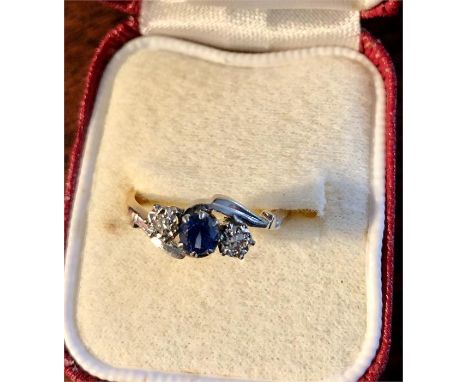 18ct gold and platinum sapphire and diamond ring M