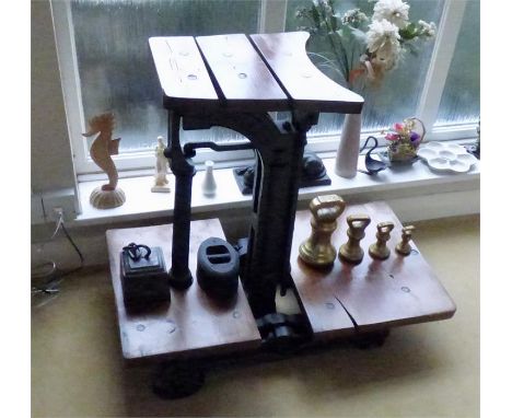 Vintage Avery sack scales with sundry weights