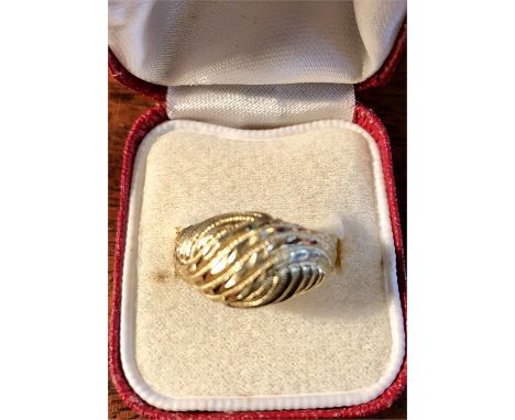 A 14ct gold ring size U 4.6 gms