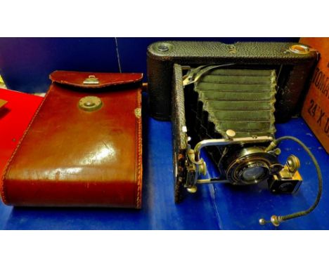 Antique Kodax Camera  First patented in U.S.A. In 1902 with other patents pending at 1915.  Leather case, inspection essentia