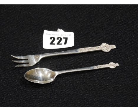     A Silver Celtic Design Pickle Fork & Salts Spoon By Robert Lindsay Of Oban       