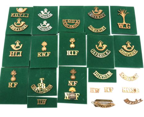 25 x Brass Infantry Shoulder Titles including RIF with grenade ... Oxf &amp; Bucks with bugle ... RWF with grenade ... HLI wi