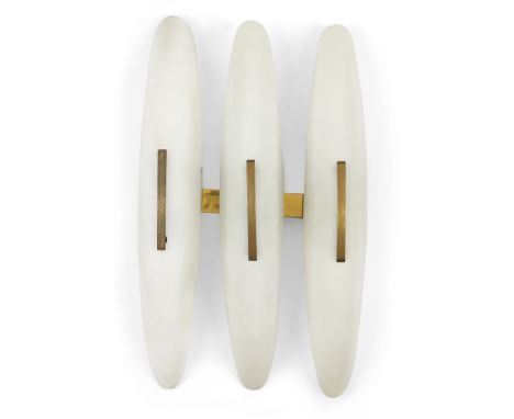 Max Ingrand (1908-1969) for Fontana Arte Variant of Model '1799 A' wall applique, circa 1962  Brass, frosted glass 46cm high,