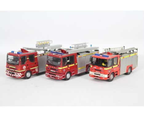 Fire Brigade Models - RSH - 3 x Dennis Sabre Fire Engines in 1:50 scale in resin and metal, one is marked RSH on the bottom, 