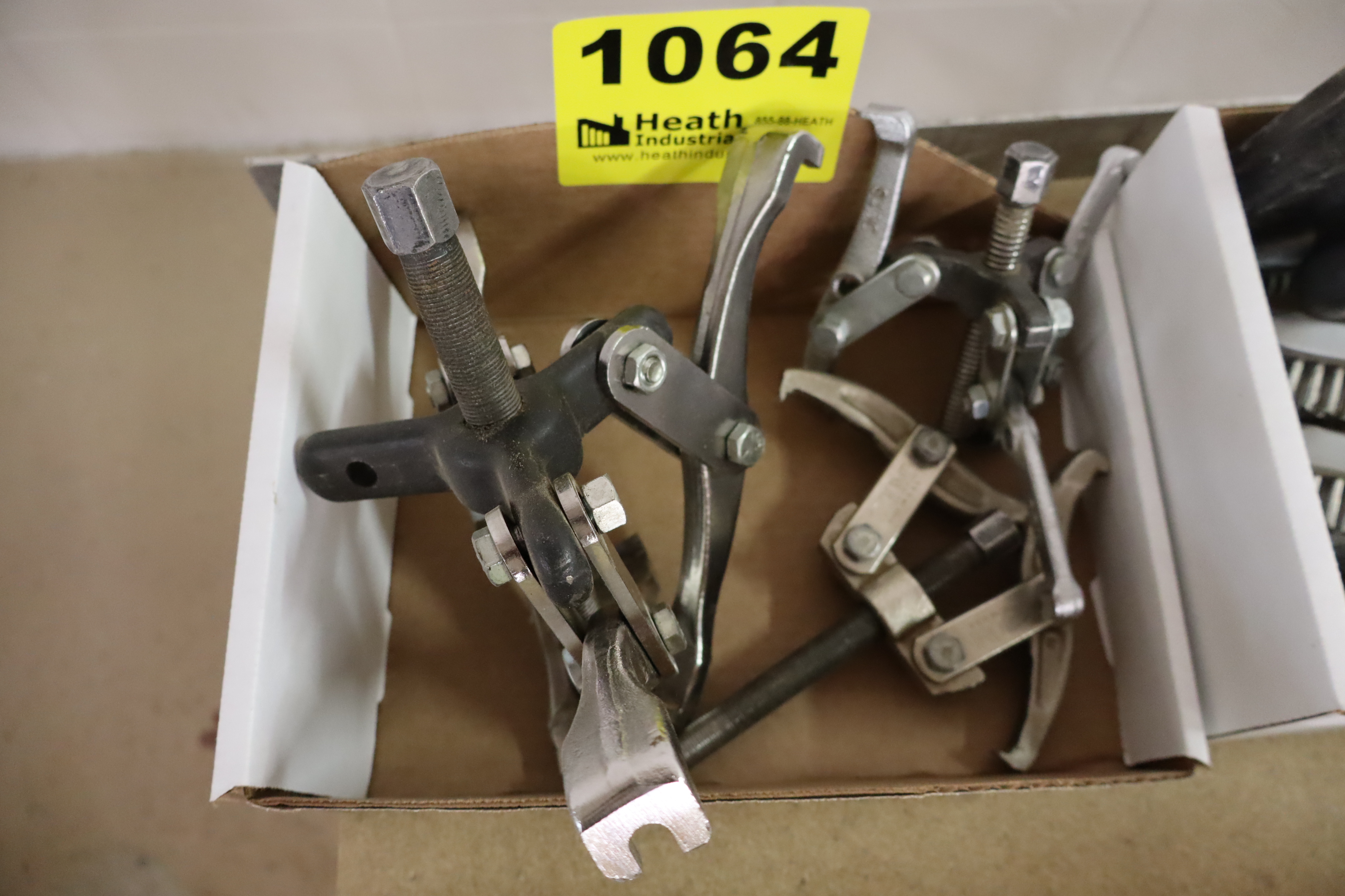 Lot 1064