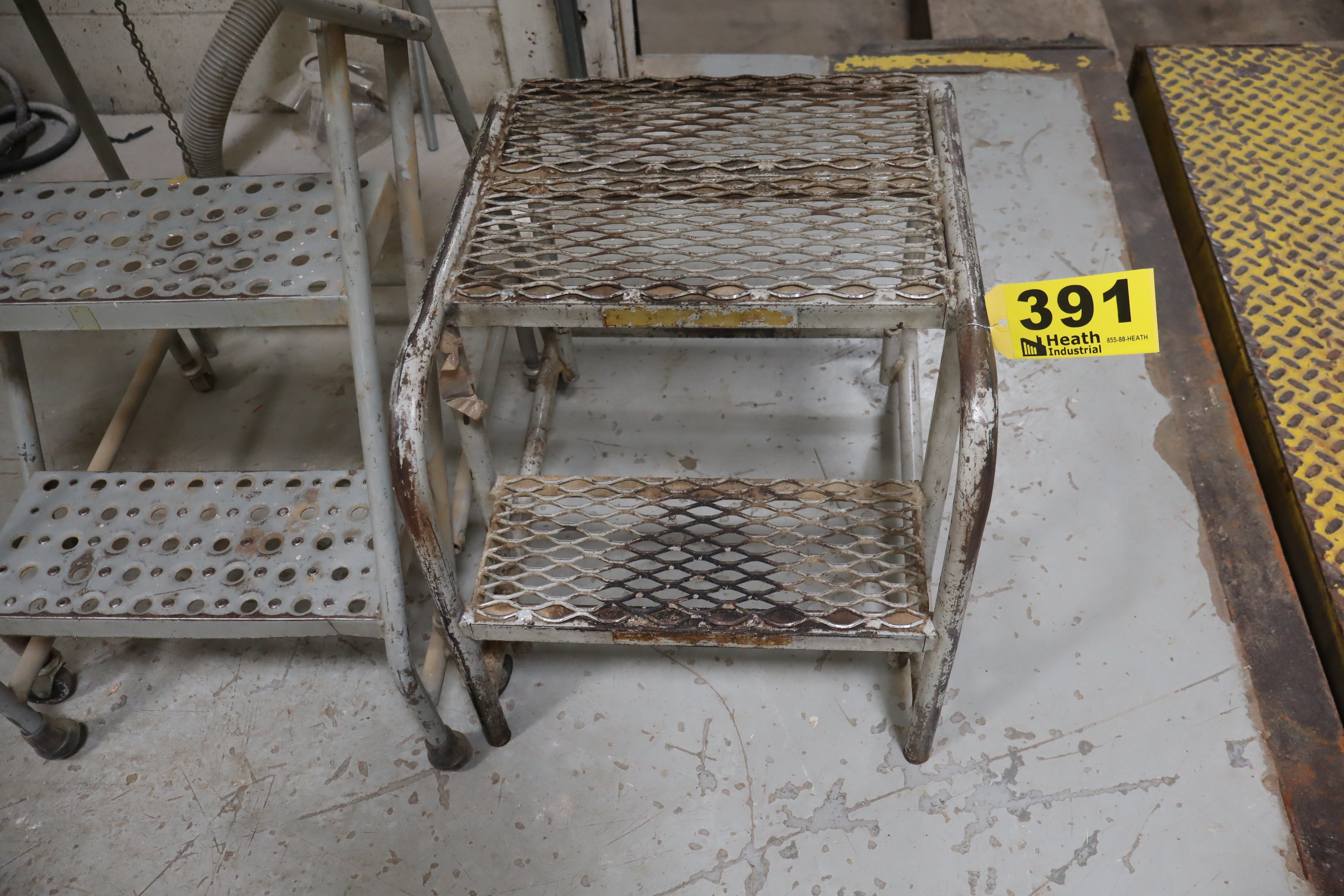 Lot 391