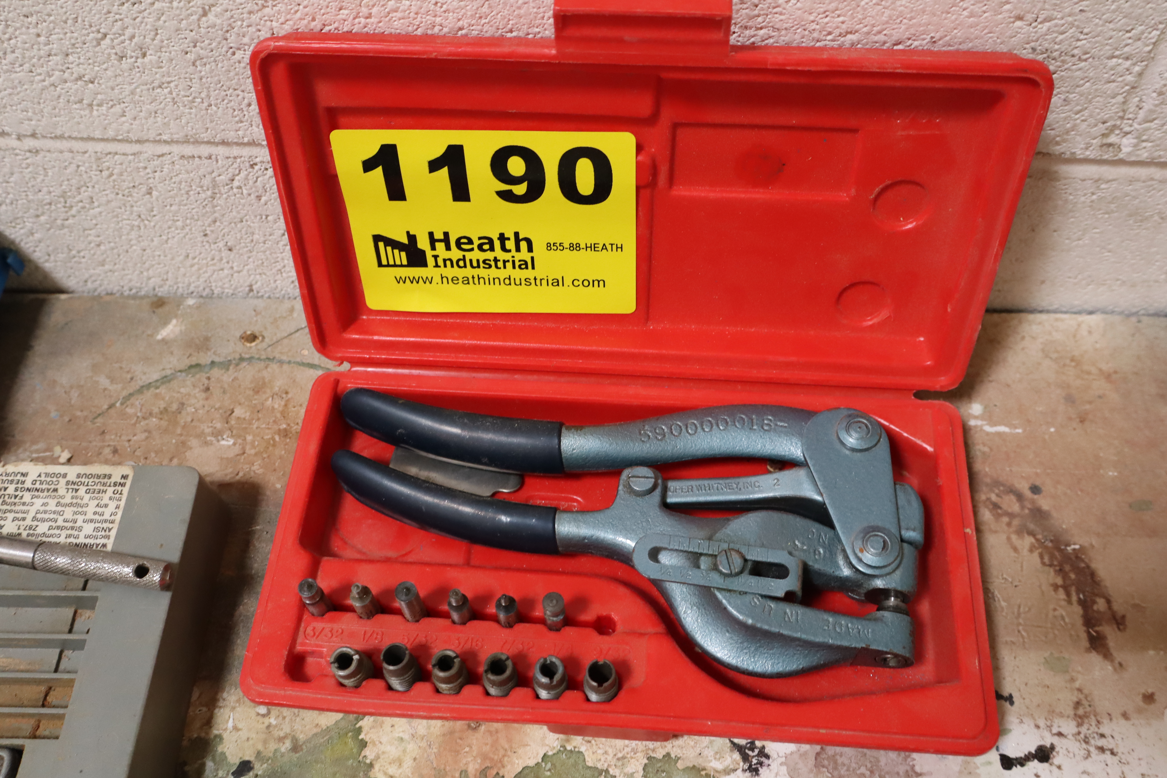 Lot 1190