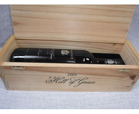 A BOTTLE OF 2001 VINTAGE HENSCE HILL OF GRACE AUSTRALIAN WINE in presentation box