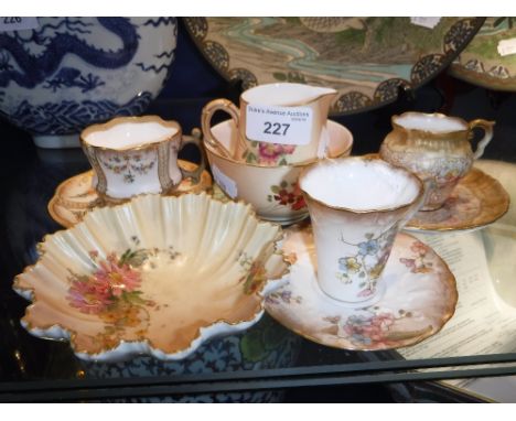 A SMALL COLLECTION OF ROYAL WORCESTER and similar ceramics including blush ivory