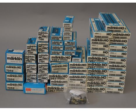 H0 scale. Marklin. Good quantity of elevated track sections & other accessories.