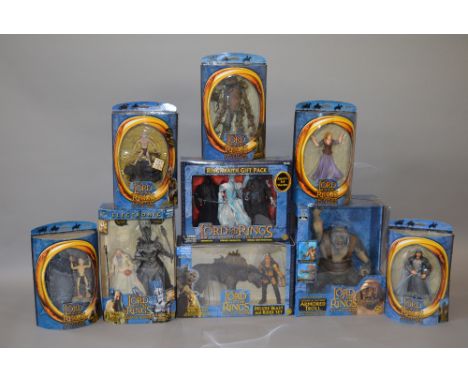 Lord of The Rings. 9 boxed figures & play sets.