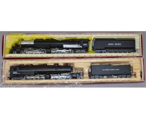 H0 scale. Rivarossi 2 x locomotives. 1254 4-8-8-2 Big Boy Union Pacific & 1547 4-8-8-2 Cab Forward Southern Pacific. Both VG 