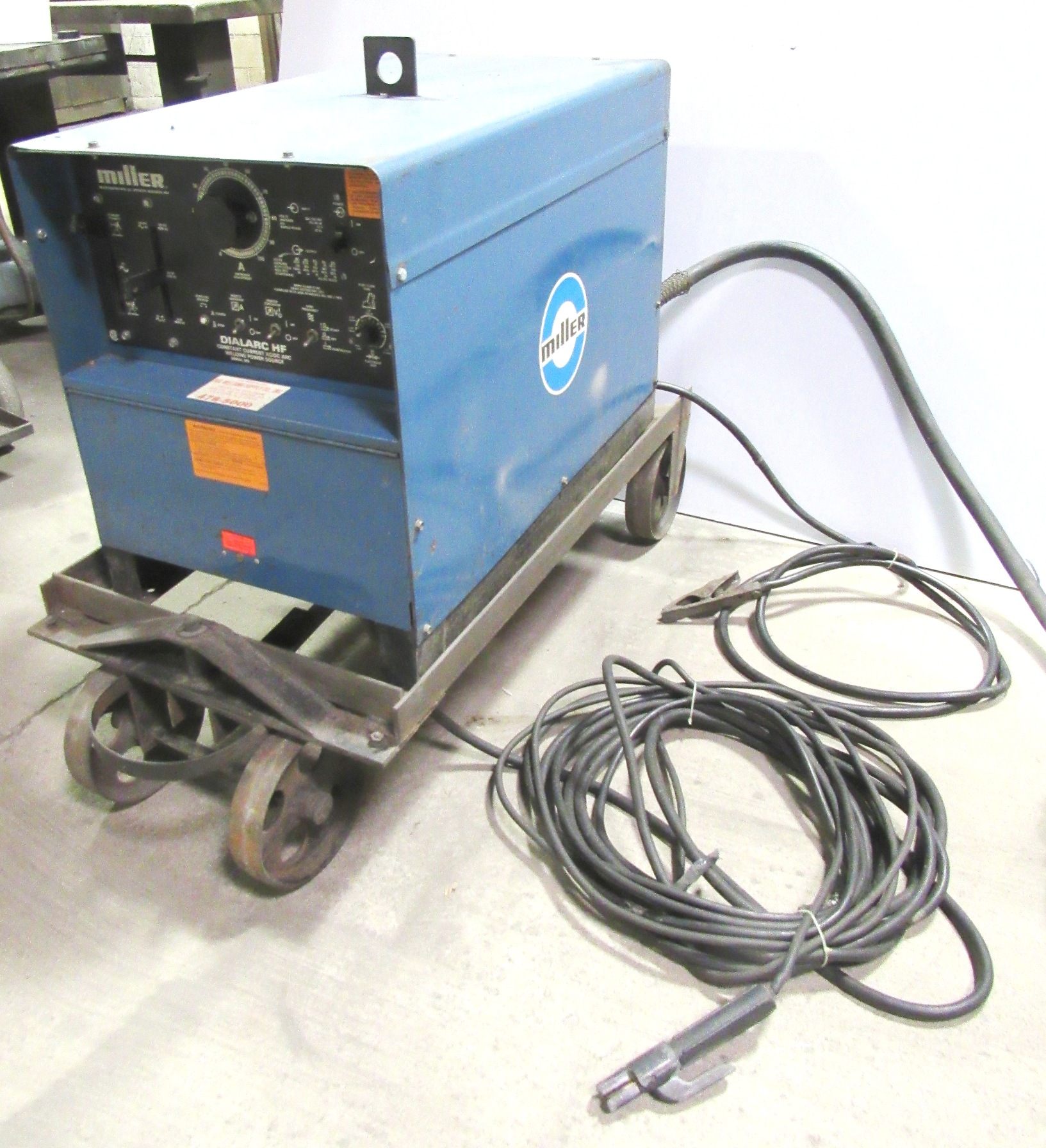 Miller Dialarc HF 250 Amp AC/DC Stick & Tig Welder S/N JC643008, 50