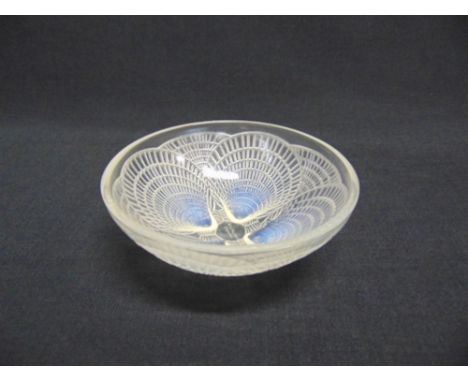 A LALIQUE 'COQUILLES' PATTERN GLASS BOWL,  wheel engraved 'R LALIQUE FRANCE' and faintly engraved 'No 3204', diameter 13cm