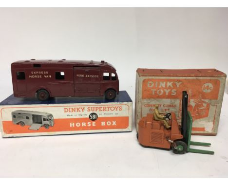 Bonhams : A very rare small Dunlop 65 Caddie point of sale figurine