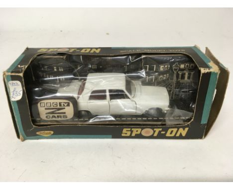 Triang Spot on, 1:42 scale, #309 Ford Zephyr 6, Z cars, boxed, damage to window of box