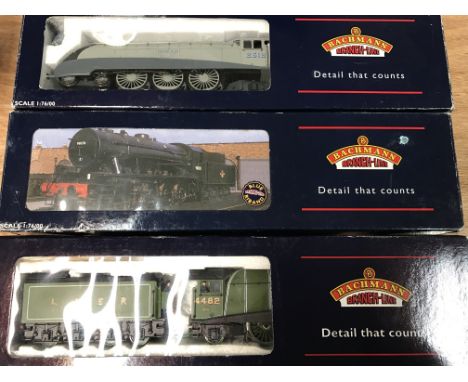 Bachmann Branchline, OO gauge, boxed locomotives, including Golden Eagle LNER Doncaster green, 2-8-0 Austerity LNER black and