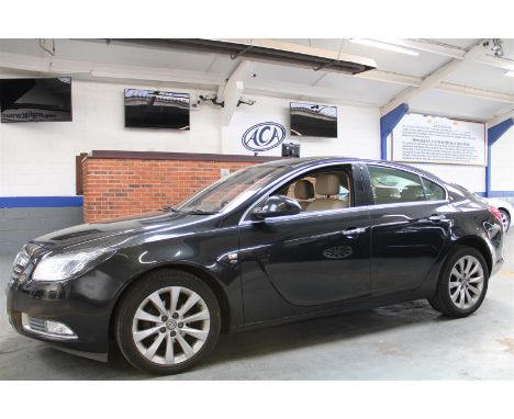 Make &amp; Model: Vauxhall Insignia Elite Nav CDDate of Reg: WG13 OMDColour: Blackcc: 1956MoT: 02-05-2023Fuel Type: DIESELMil