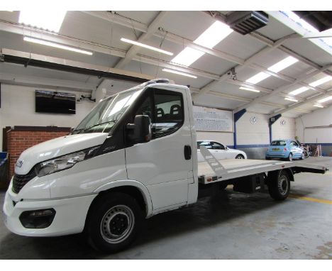 Make &amp; Model: Iveco Daily 35S14BDate of Reg: BN21 CFUColour: Whitecc: 2287MoT: 15-04-2024Fuel Type: DIESELMileage: 49kTra