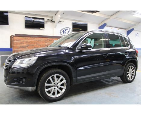 Make &amp; Model: VW Tiguan SE TDI BMDate of Reg: DL10 CSXColour: Blackcc: 1968MoT: 24-10-2022Fuel Type: DIESELMileage: 157kT