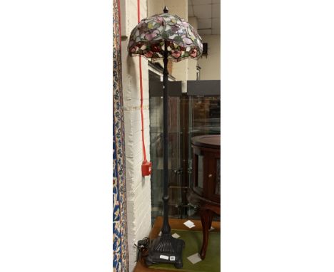 TIFFANY STYLE BEE STANDARD LAMP