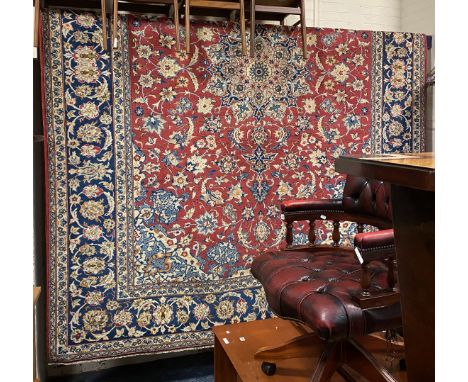 FINE CENTRAL PERSIAN ISFAHAN CARPET 380CMS X 285CMS