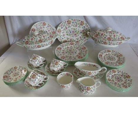 Minton Haddon Hall dinner service for 6
2 tureens
6 dinner plates
6 side plates&nbsp;
12 teaplates
platter
gravy boat and sta