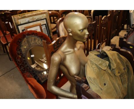 A female mannequin 