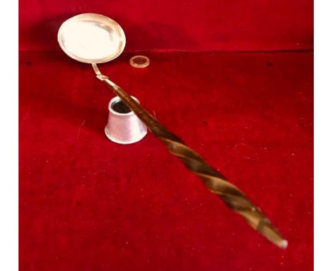 SILVER COLOURED METAL LADLE WITH WRITHEN HORN HANDLE, BOWL SET WITH QUEEN ANNE COIN, WEIGHT APPROXIMATELY 49cm LONG 