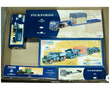 Corgi a boxed group of 1/50th scale "Pickfords" related Commercial models to include CC12605 Scammell Crusader King Trailer &