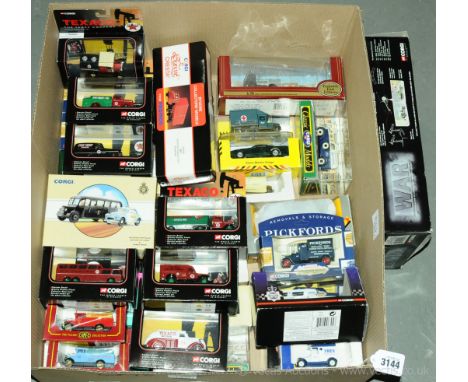 Corgi a boxed mixed group which comprises of Military models, Multi-vehicle sets, Commercials and others to include CS90026 4