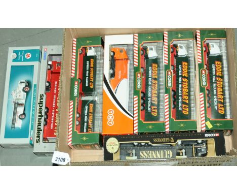 Corgi a boxed group of Articulated Trucks/Trailer models to include US52307 1/50th scale Mack B Series Pumper "Texaco Fire-Ch