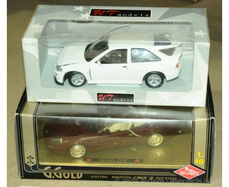 UT Models (Paul's Model Art) &amp; Guiloy a boxed pair of 1/18th scale models comprising of a Guiloy 67550 (G. Gold Series) A