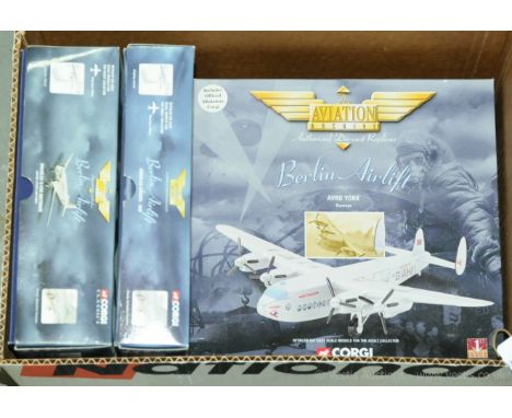 Corgi a boxed Aviation Archive 1/144 scale Berlin Airlift group to include 47101 Douglas C-47A Skytrain United States Air For