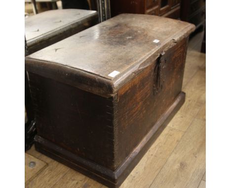 An early 19th century oak trunk W.92cm
