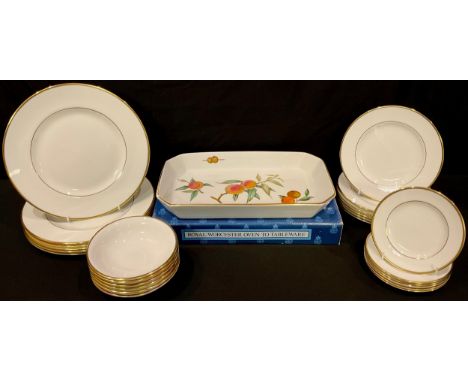 A Wedgwood California patter dinner service for six; a Royal Worcester Evesham pattern rectangular oven/serving dish, boxed 