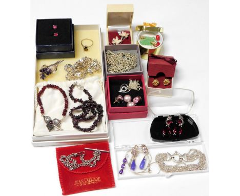 A collection of costume jewellery, to include bracelets, drop earrings, pendants and chains, cuff links, silver chains, imita