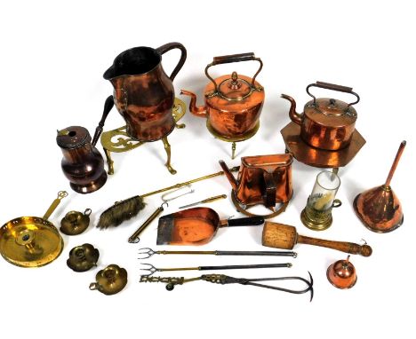 A 19thC copper and brass water jug, with a turned wood side handle, and various other items of metalware to include a jug wit