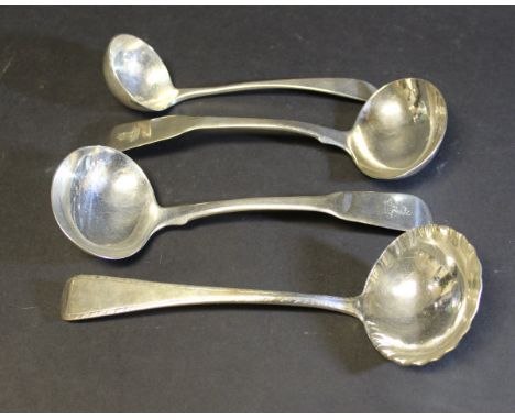 Four assorted silver sauce ladles to include one ladle by John Hunt and Robert Roskell, London, 1871, and three others, 6.1 o