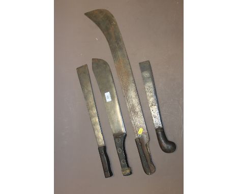 FOUR VINTAGE MACHETE / CLEAVERS