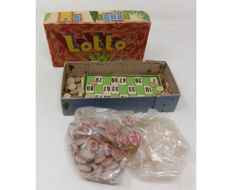 A vintage Lotto game, assorted other games, books and a record player (qty)