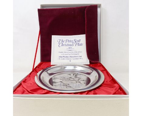 A Sir Peter Scott silver&nbsp;collectors Christmas plate, London 1972, 6.1 ozt, boxed with a certificate Provenance: Sold on 