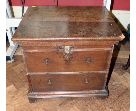 George III oak chest with carrying handles, 2 sham drawers standing on bracket feet Condition report: see terms and condition